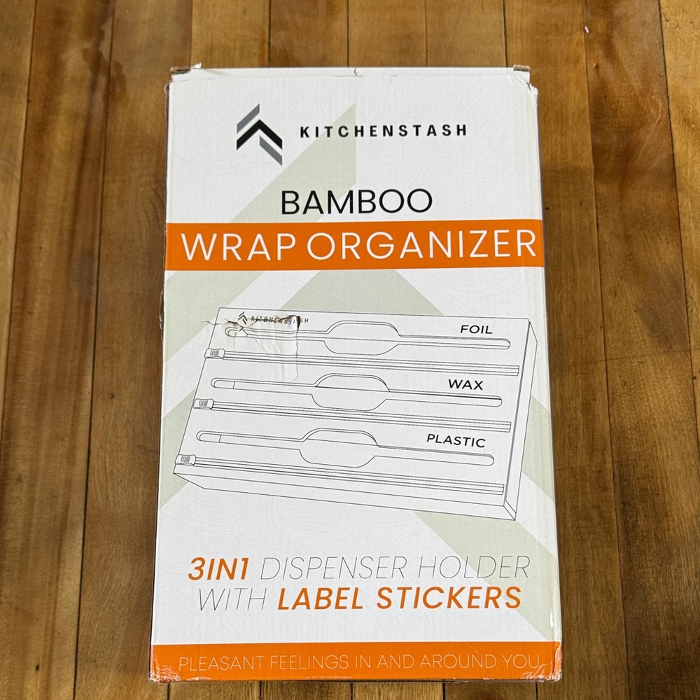 New in Box Bamboo Wrap Organizer